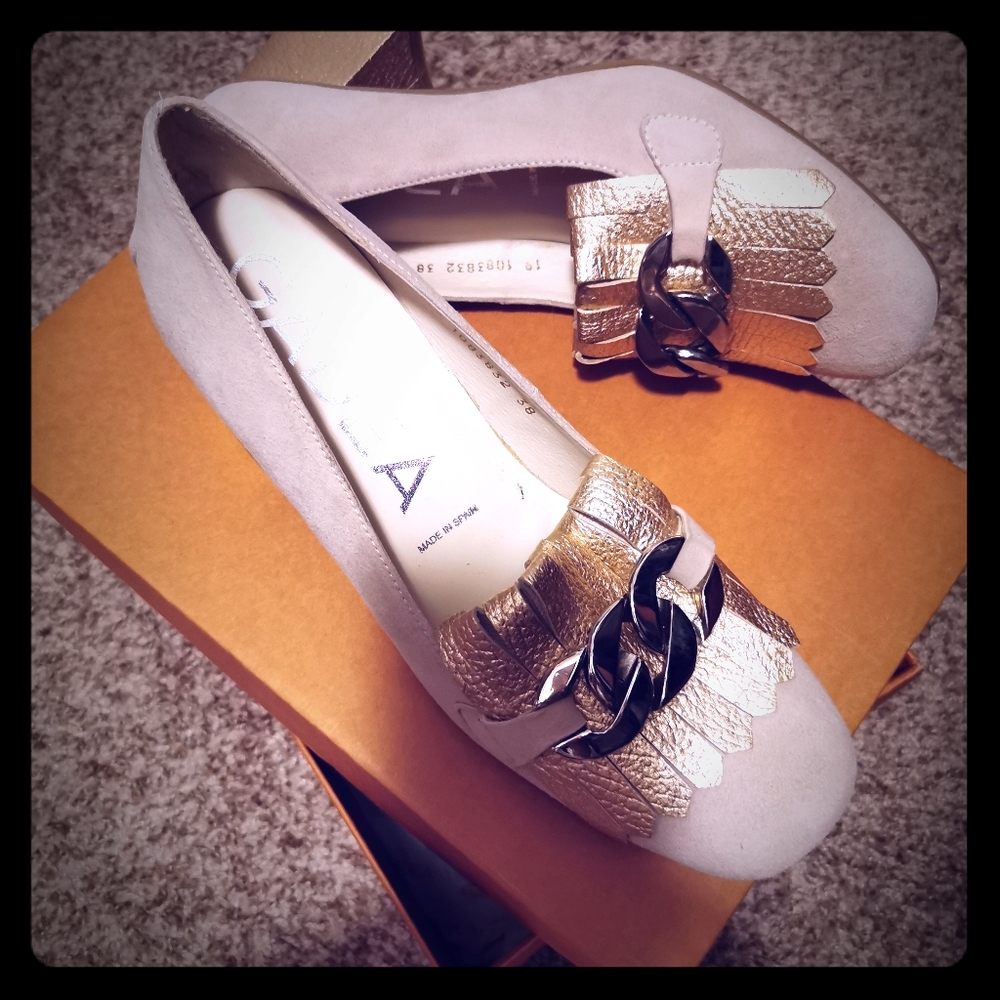 Gadea size 38(8) pink shoe. (Rose gold)